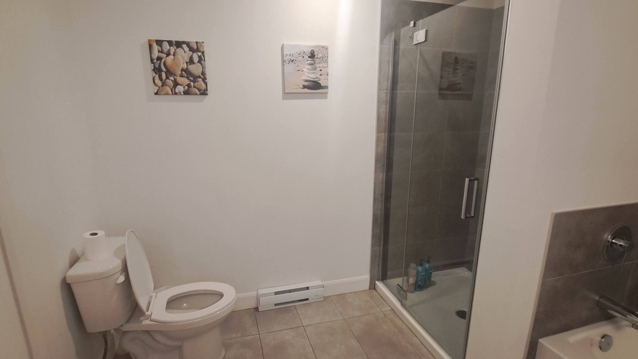 Photo of Bathroom in Laval