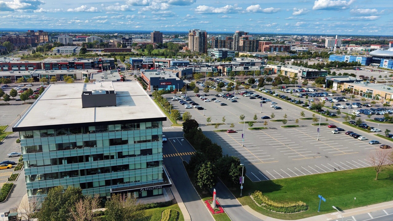 Photo of Outdoor in Laval