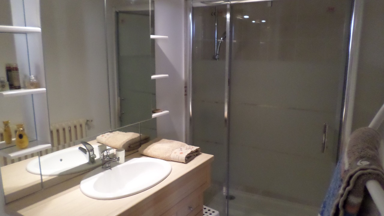 Photo of Bathroom in Lailly-en-Val