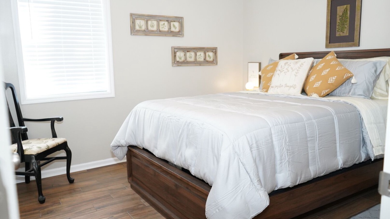 Photo of Bedroom in Valdosta