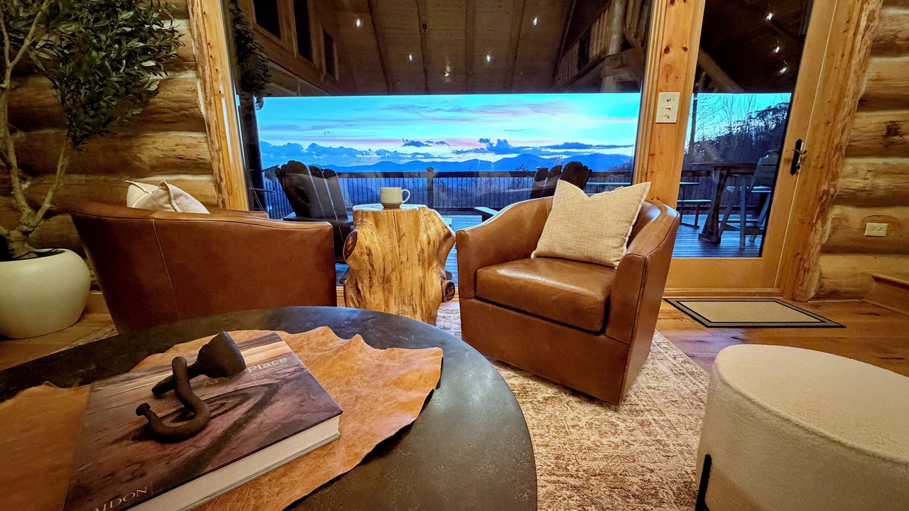 Photo of Livingroom in Ridges Over the Lake