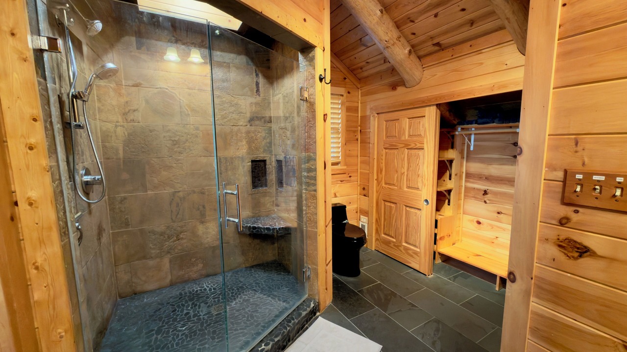 Photo of Bathroom in Ridges Over the Lake