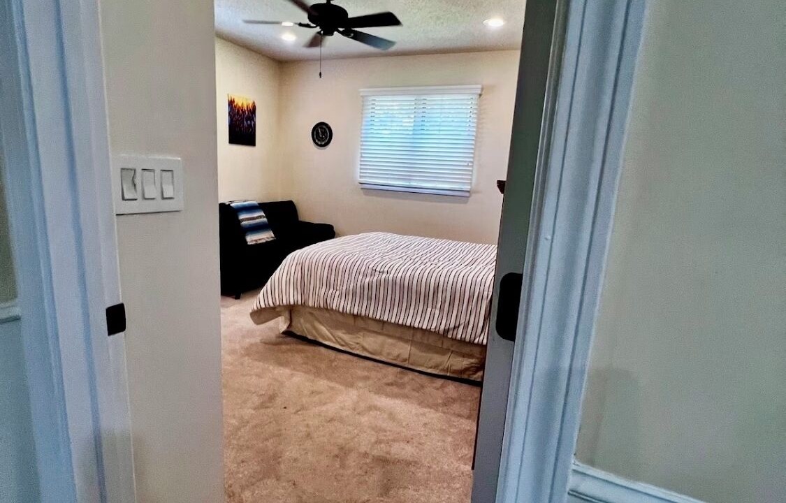 Photo of Bedroom in Jenkins