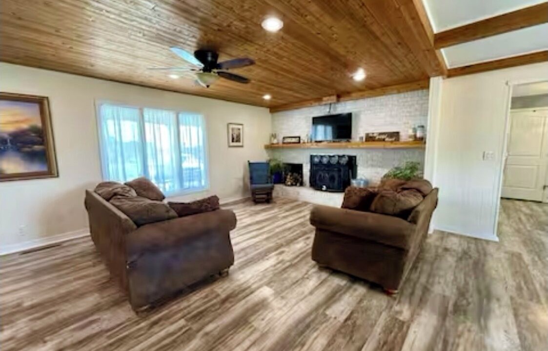 Photo of Livingroom in Jenkins