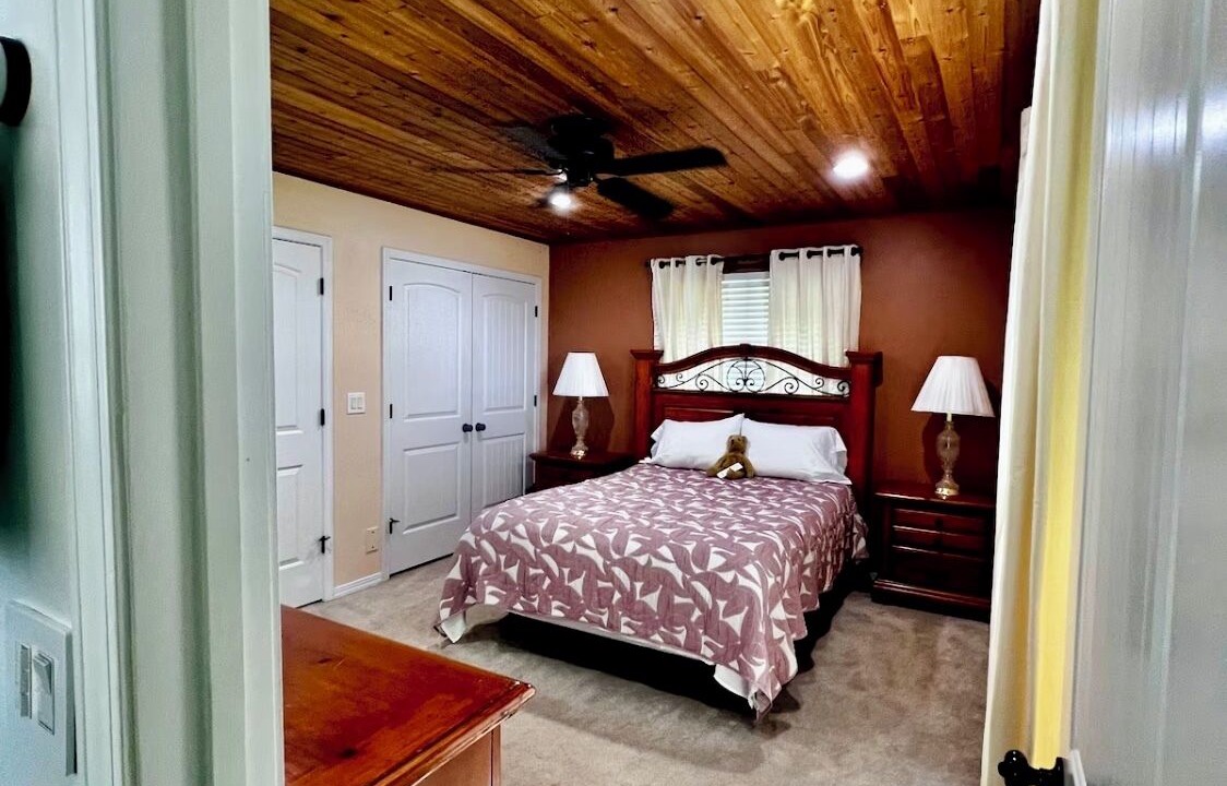 Photo of Bedroom in Jenkins
