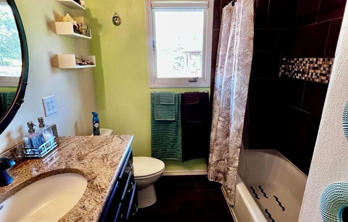 Photo of Bathroom in Jenkins