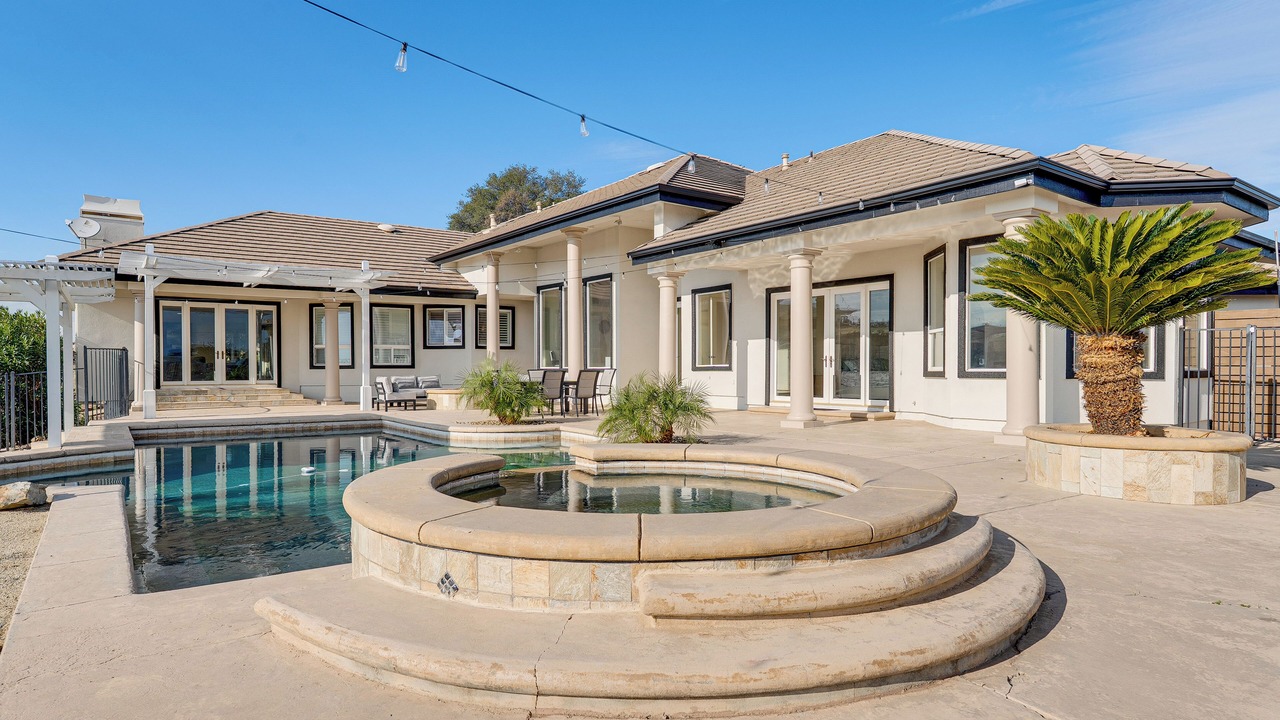 Photo of Outdoor in Pilot Hill