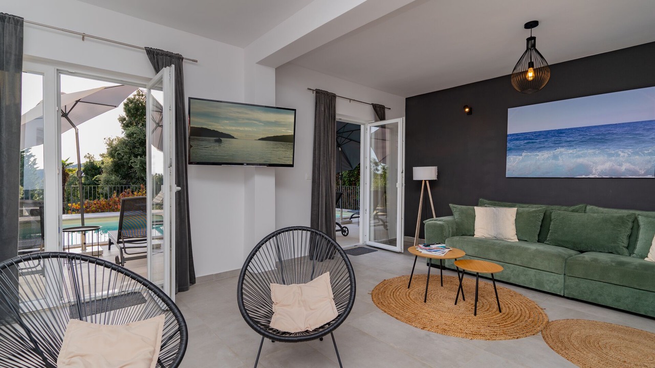 Photo of Livingroom in Molunat