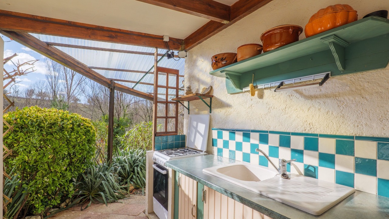 Photo of Kitchen in Saint-Etienne-de-Boulogne