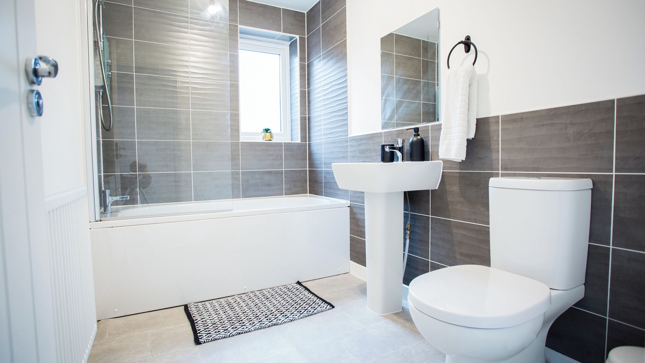 Photo of Bathroom in Chequerbent