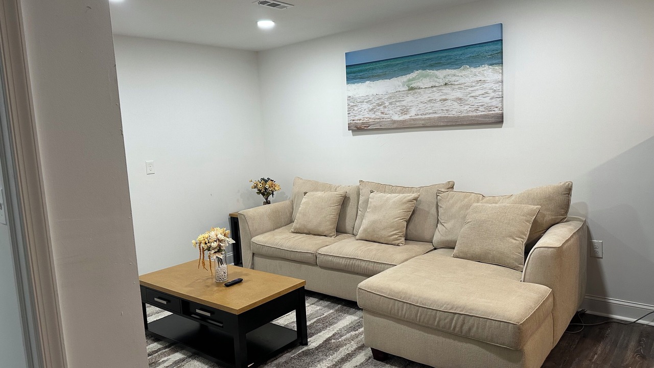 Photo of Livingroom in Aspen Hill