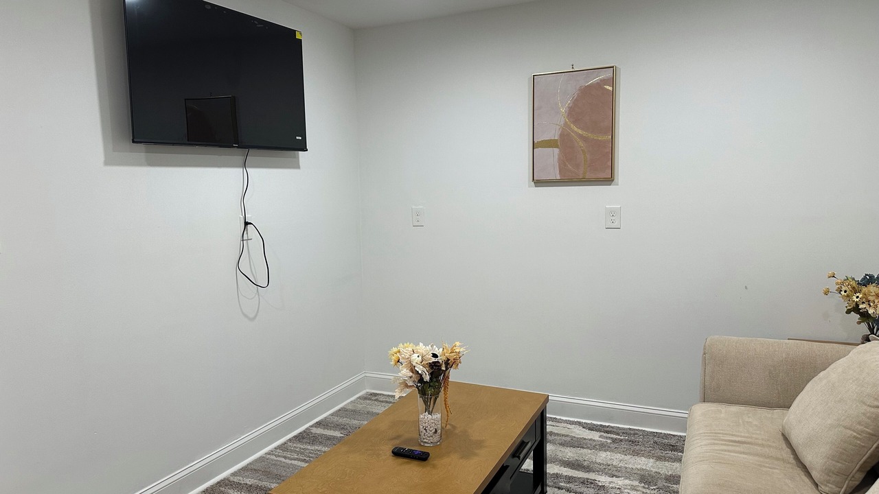 Photo of Livingroom in Aspen Hill