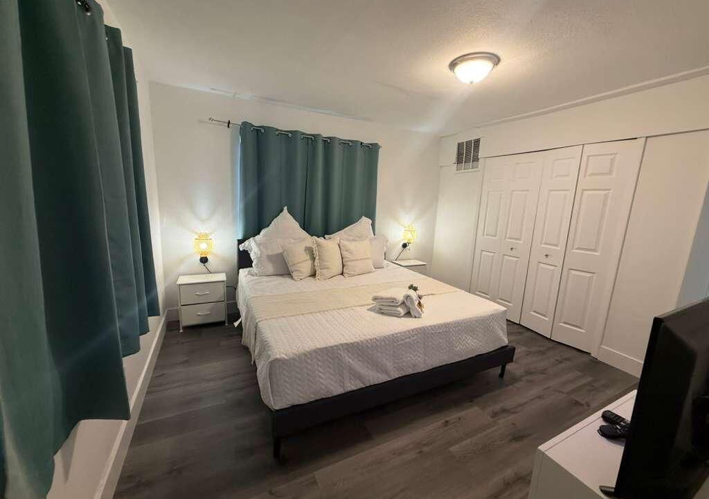 Photo of Bedroom in Oak Ridge