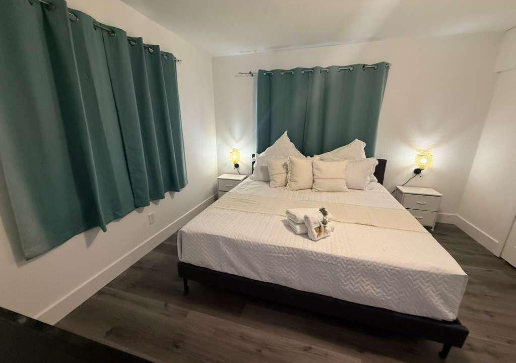 Photo of Bedroom in Oak Ridge