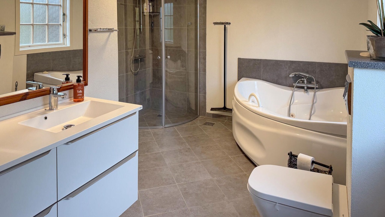 Photo of Bathroom in Jegum