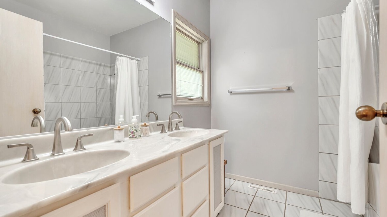 Photo of Bathroom in Okoboji