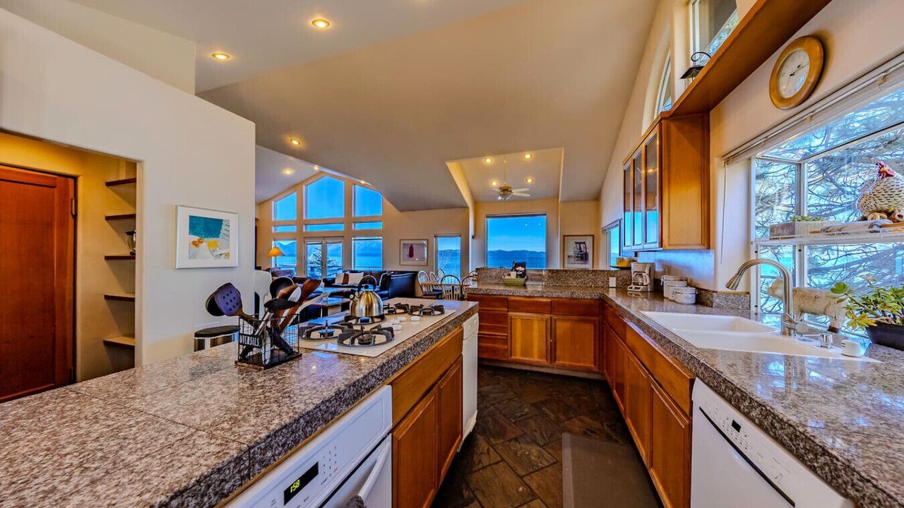 Photo of Kitchen in Tahoe Meadows