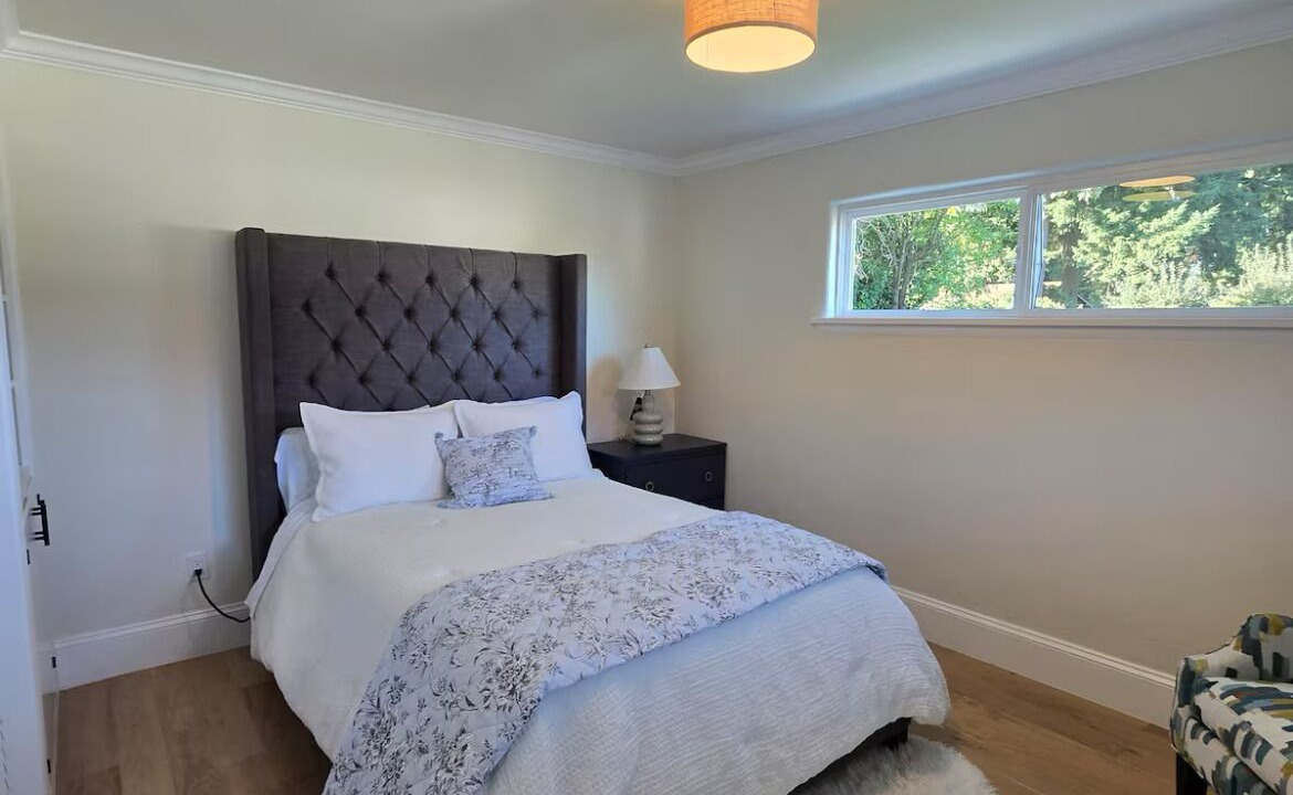Photo of Bedroom in SeaTac