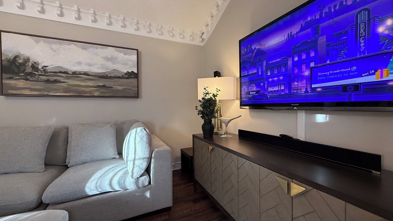 Photo of Livingroom in North Raleigh