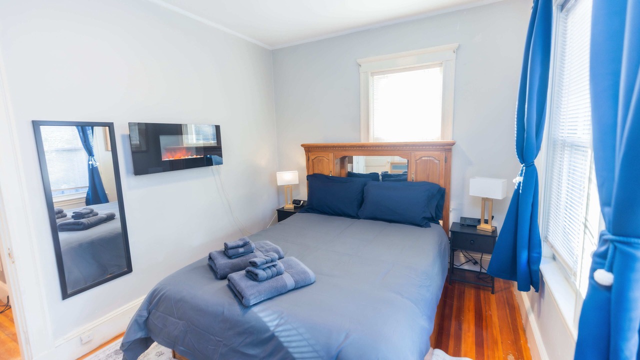 Photo of Bedroom in High Street Hill