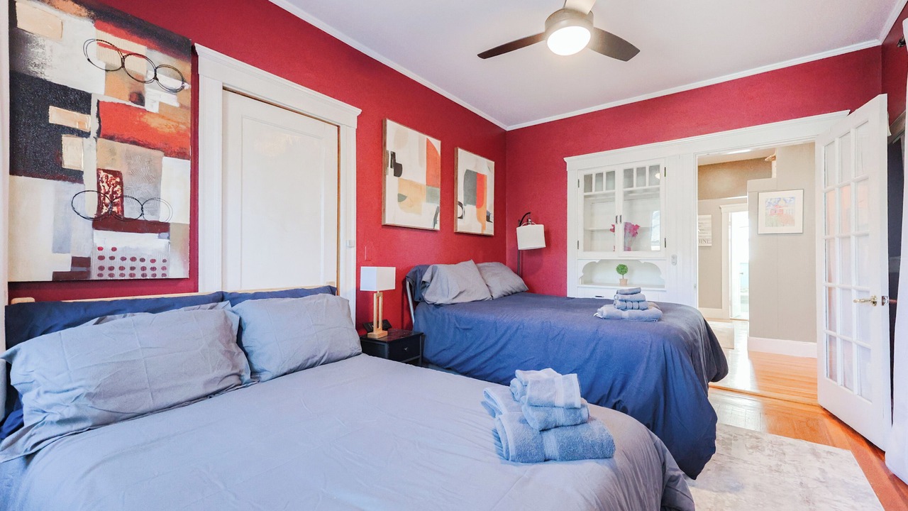 Photo of Bedroom in High Street Hill