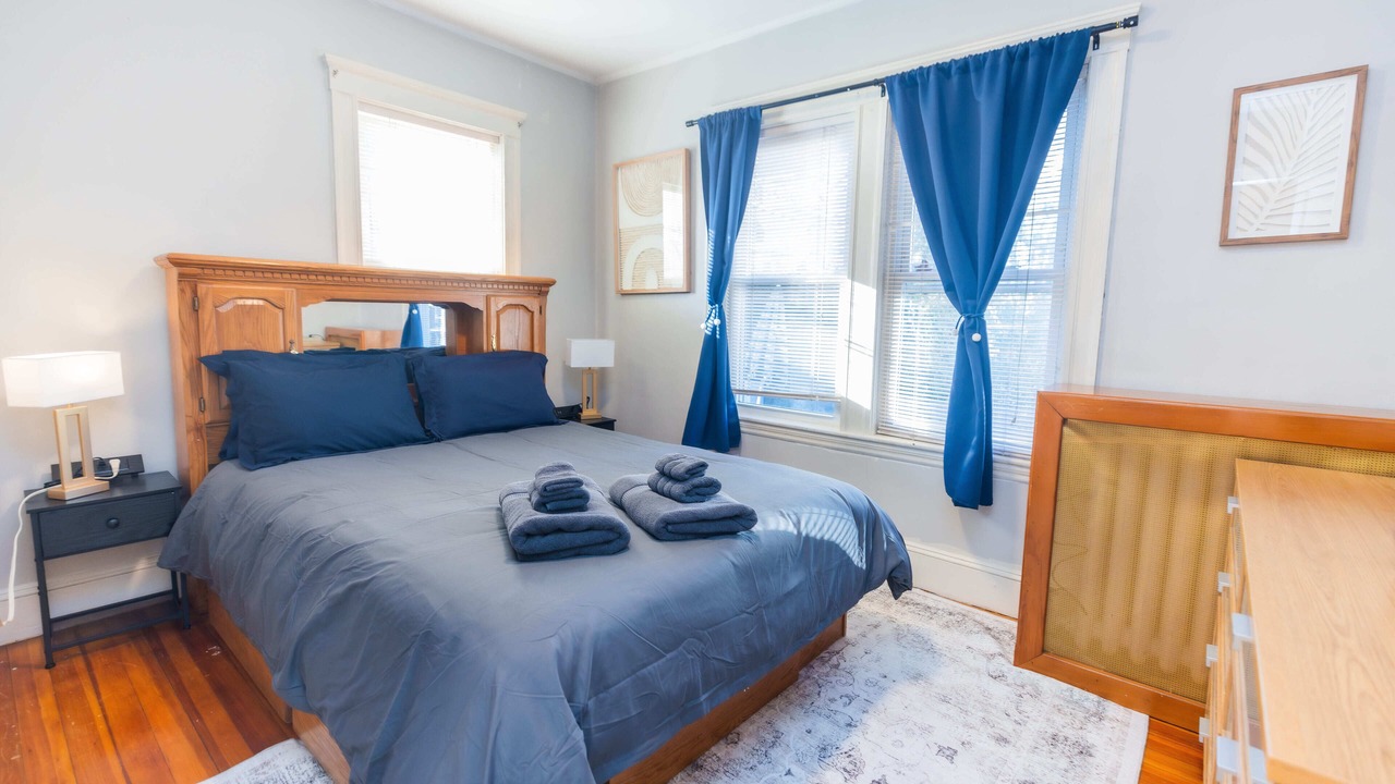 Photo of Bedroom in High Street Hill