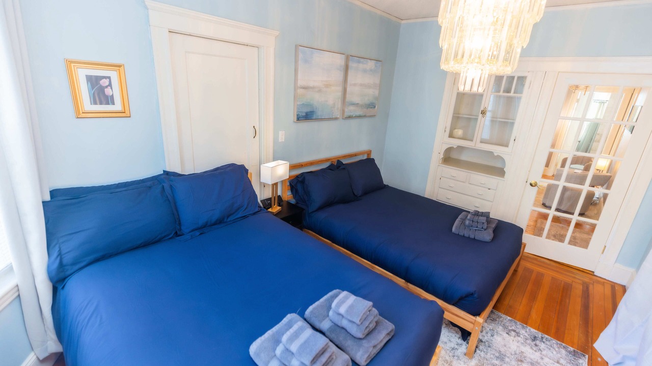 Photo of Bedroom in High Street Hill