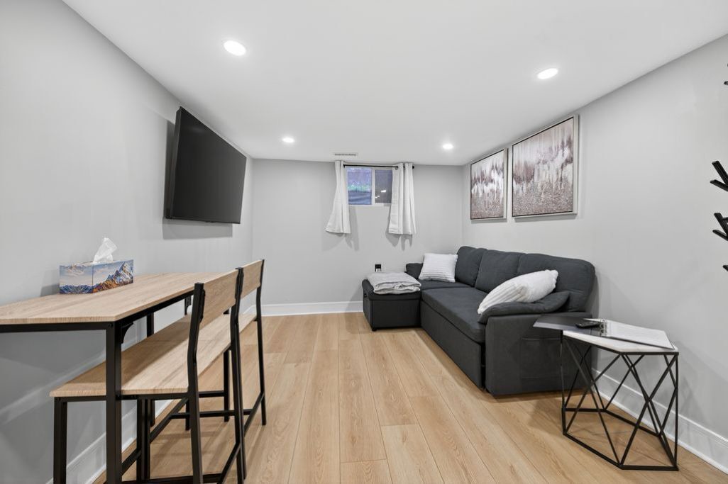 Photo of Livingroom in Brantford
