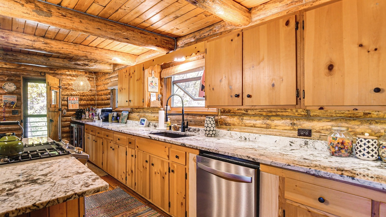 Photo of Kitchen in Panora