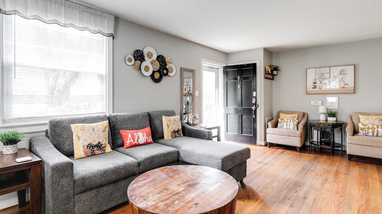 Photo of Livingroom in Richmond