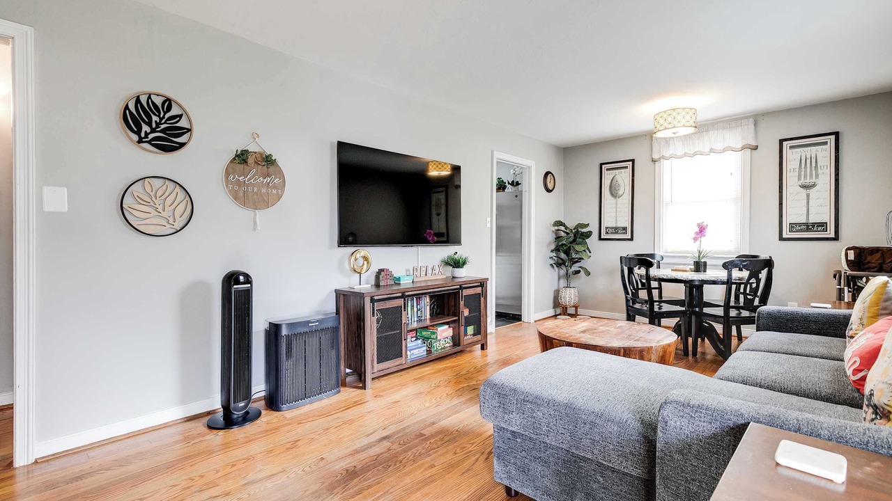 Photo of Livingroom in Richmond