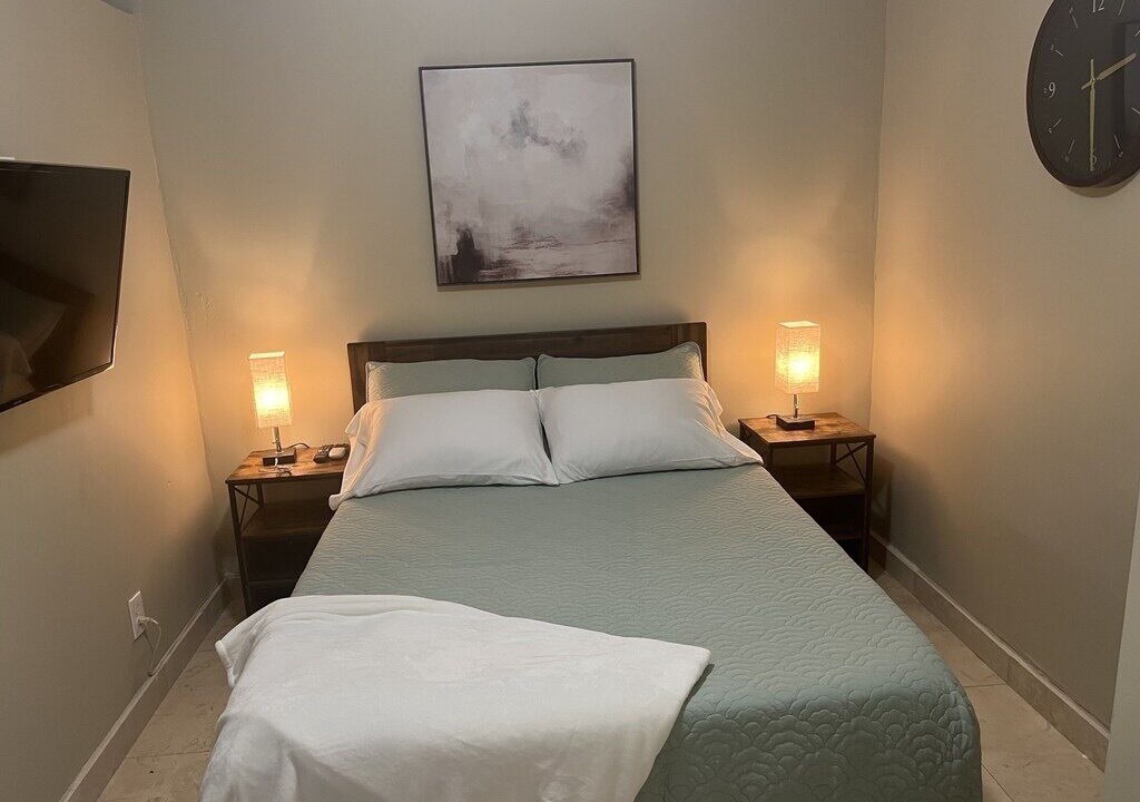 Photo of Bedroom in North Miami Beach