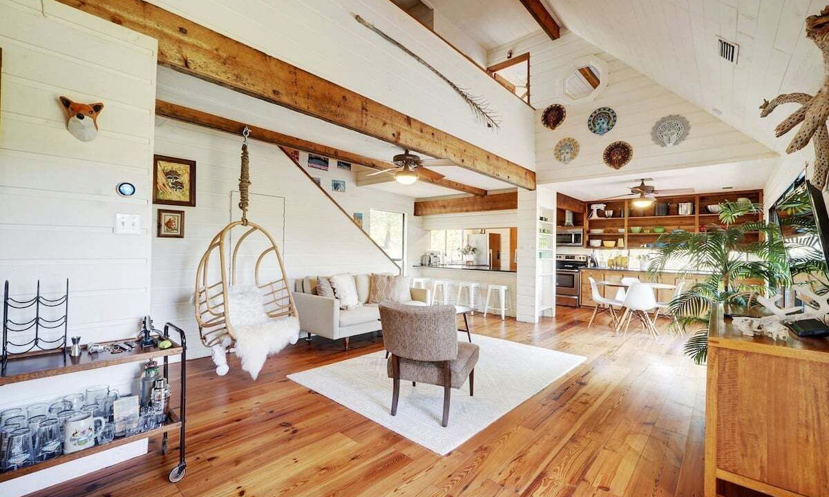 Photo of Livingroom in Lost Creek