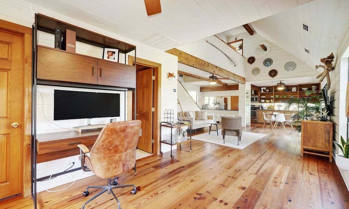 Photo of Livingroom in Lost Creek