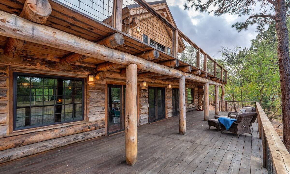Photo of Patio Balcony in Tygh Valley