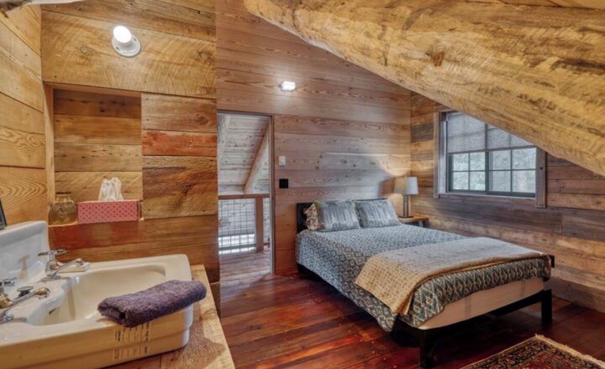 Photo of Bathroom in Tygh Valley