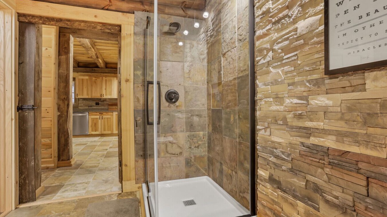 Photo of Bathroom in McArthur