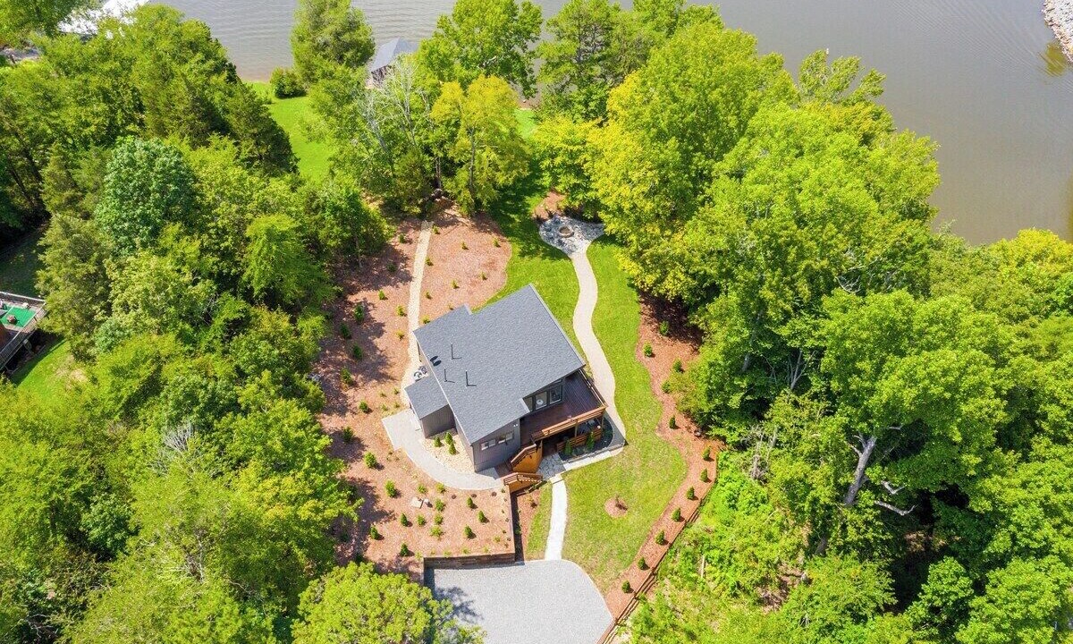Photo of Outdoor in Leasburg