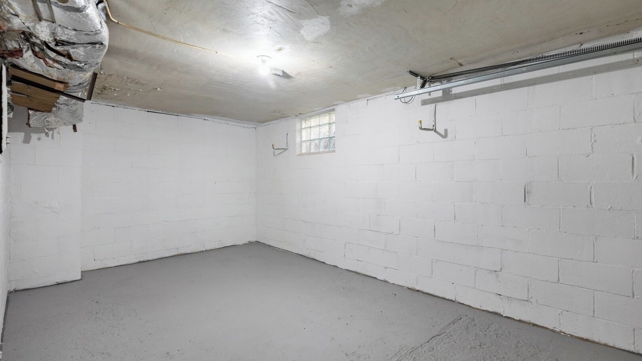 Photo of Others in Forest Hills