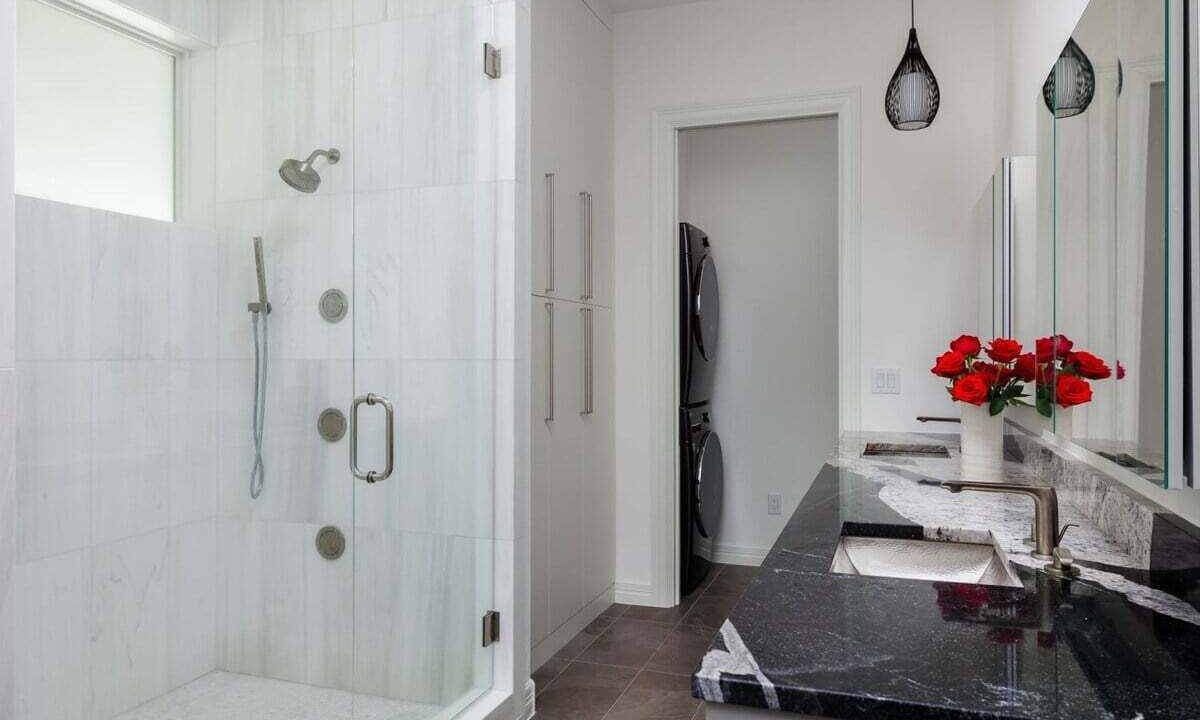 Photo of Bathroom in Treemont