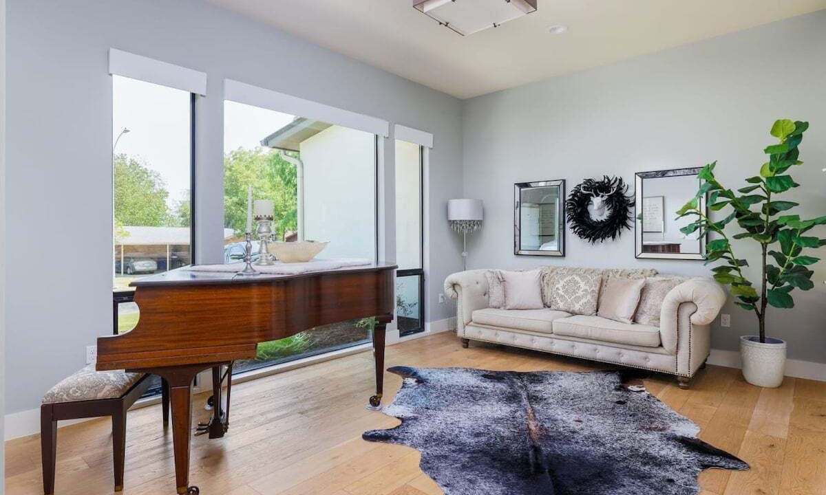 Photo of Bedroom in Barton Hills