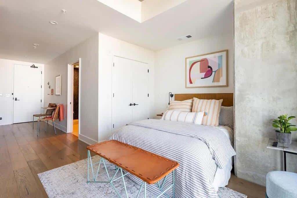 Photo of Bedroom in Rainey Street Historic District