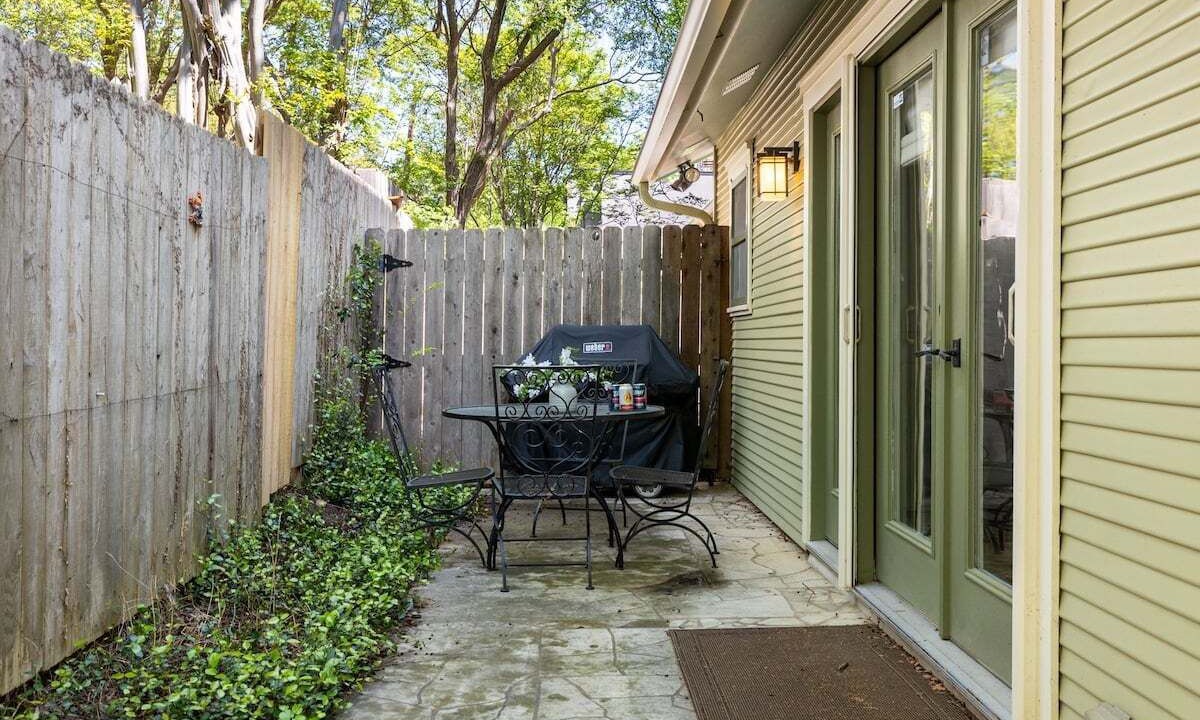 Photo of Outdoor in Clarksville