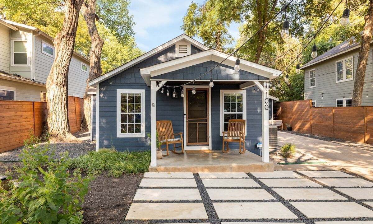 Photo of Outdoor in Govalle