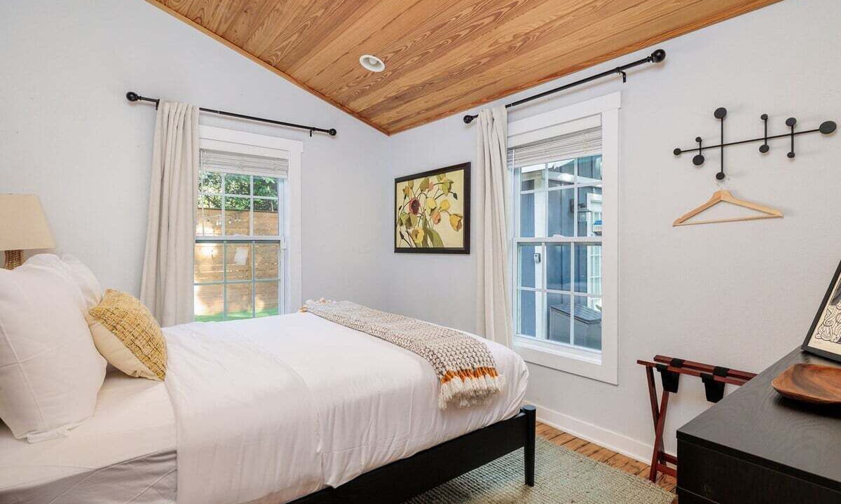 Photo of Bedroom in Govalle
