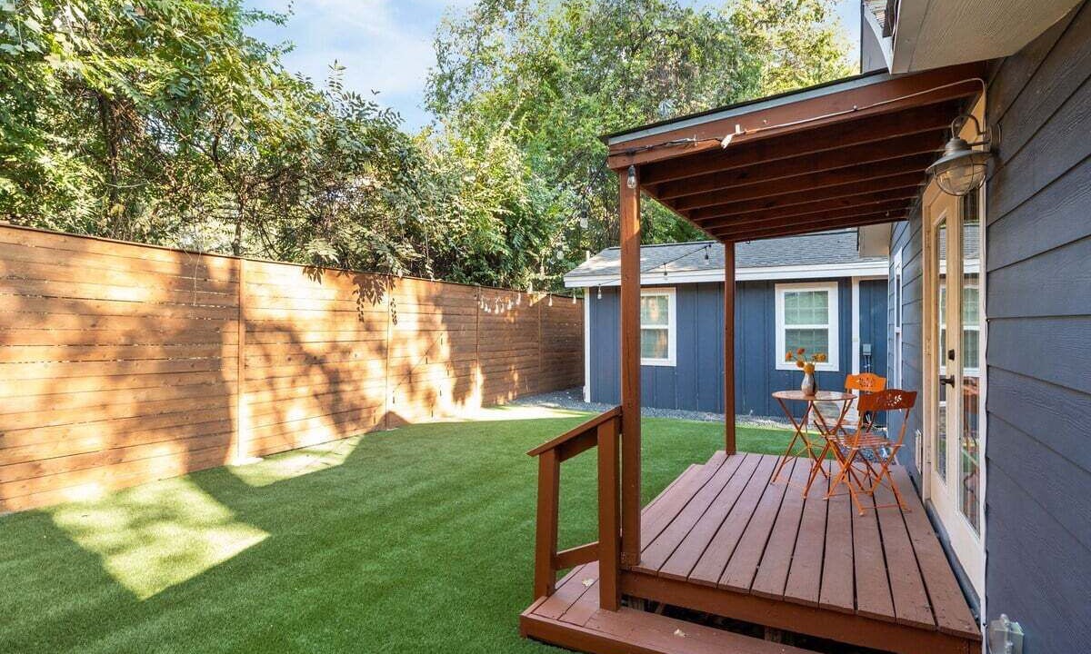 Photo of Patio Balcony in Govalle
