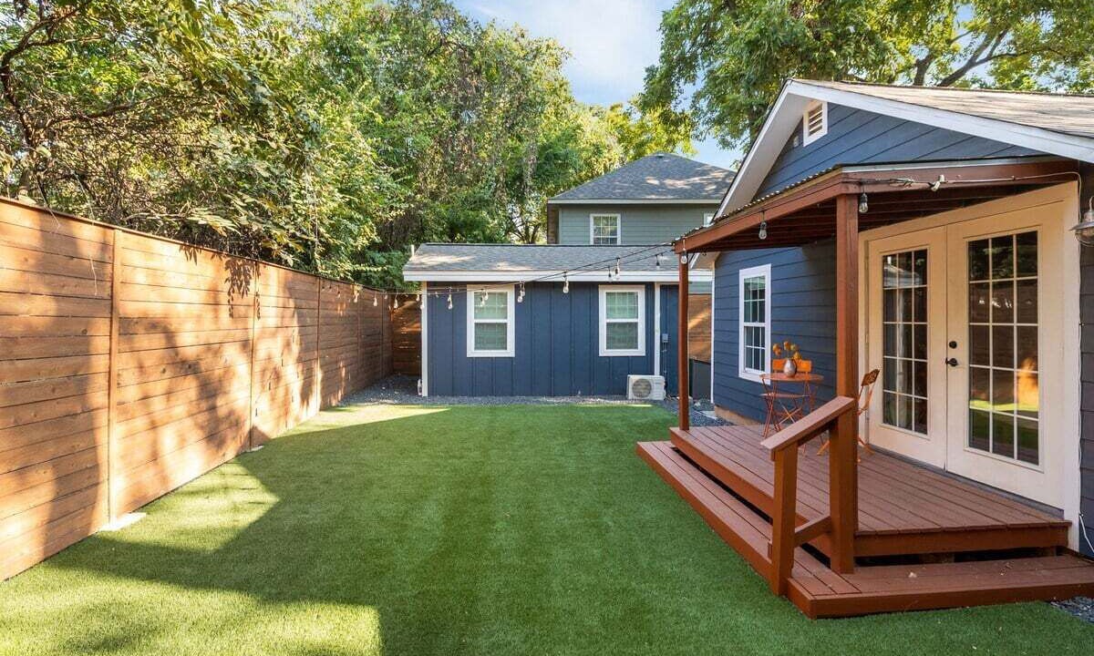 Photo of Outdoor in Govalle