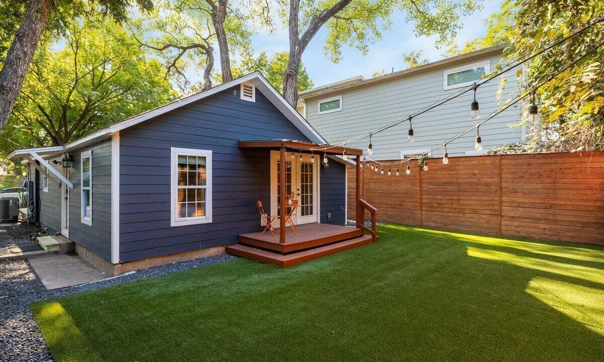 Photo of Outdoor in Govalle