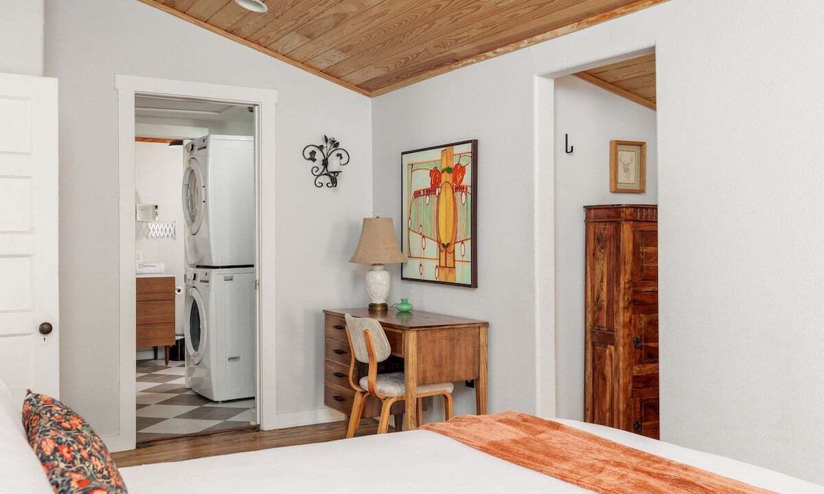 Photo of Bedroom in Govalle