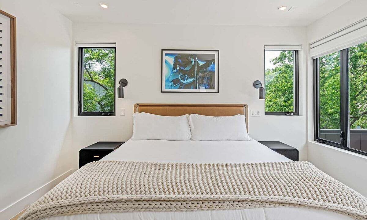 Photo of Bedroom in South Manchaca